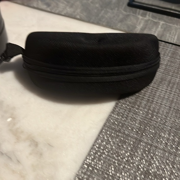 AUTHENTIC CHANEL CAVAIR LONG WALLET/CHANEL SUNGLASSES BUNDLE - Picture 13 of 17